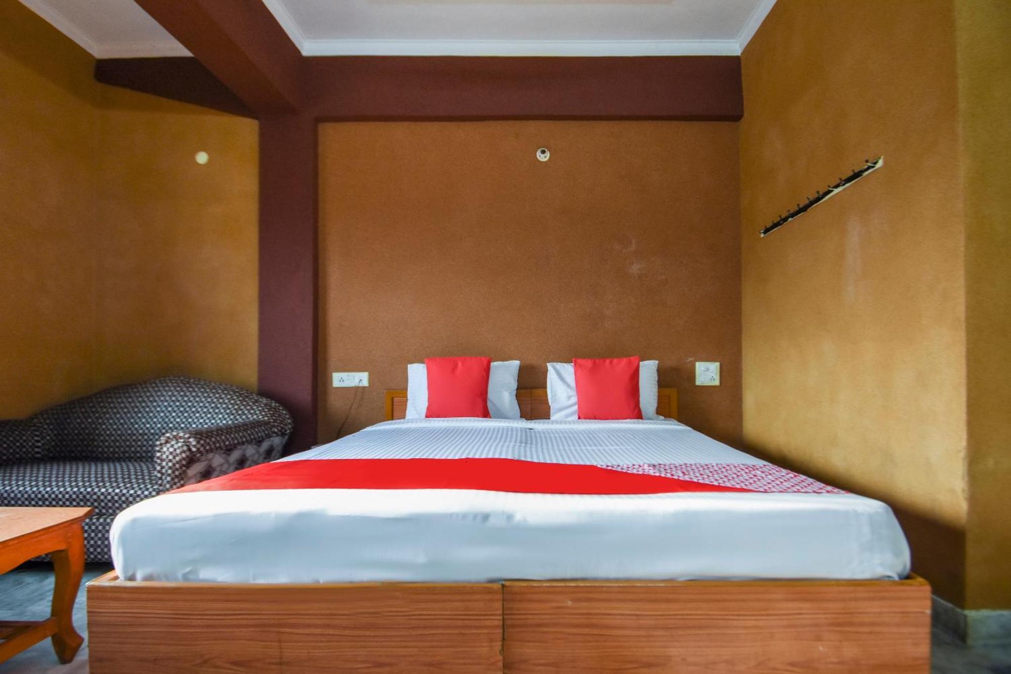 Oyo Flagship Vibes Hotel Nalagarh Экстерьер фото