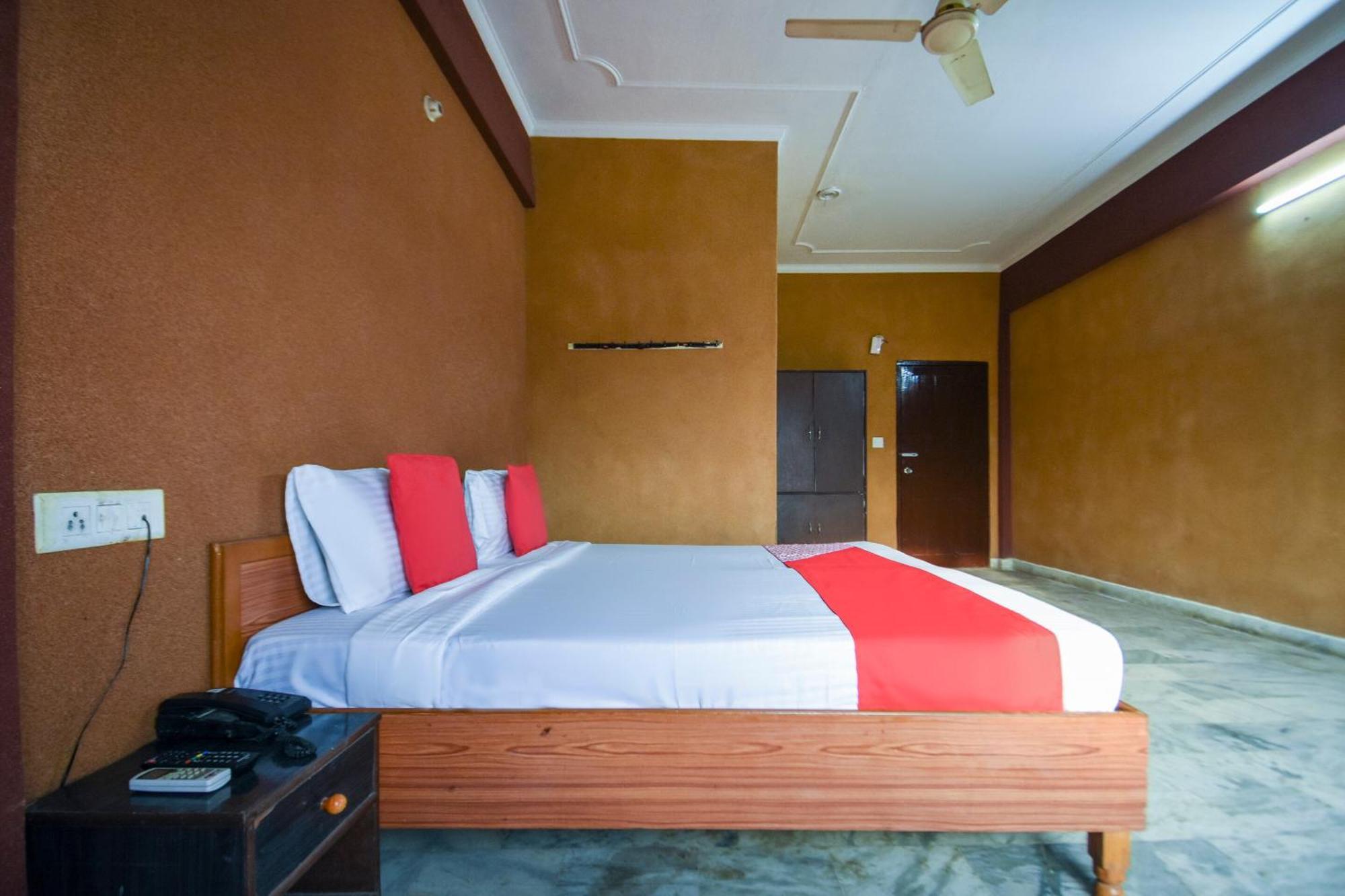 Oyo Flagship Vibes Hotel Nalagarh Экстерьер фото