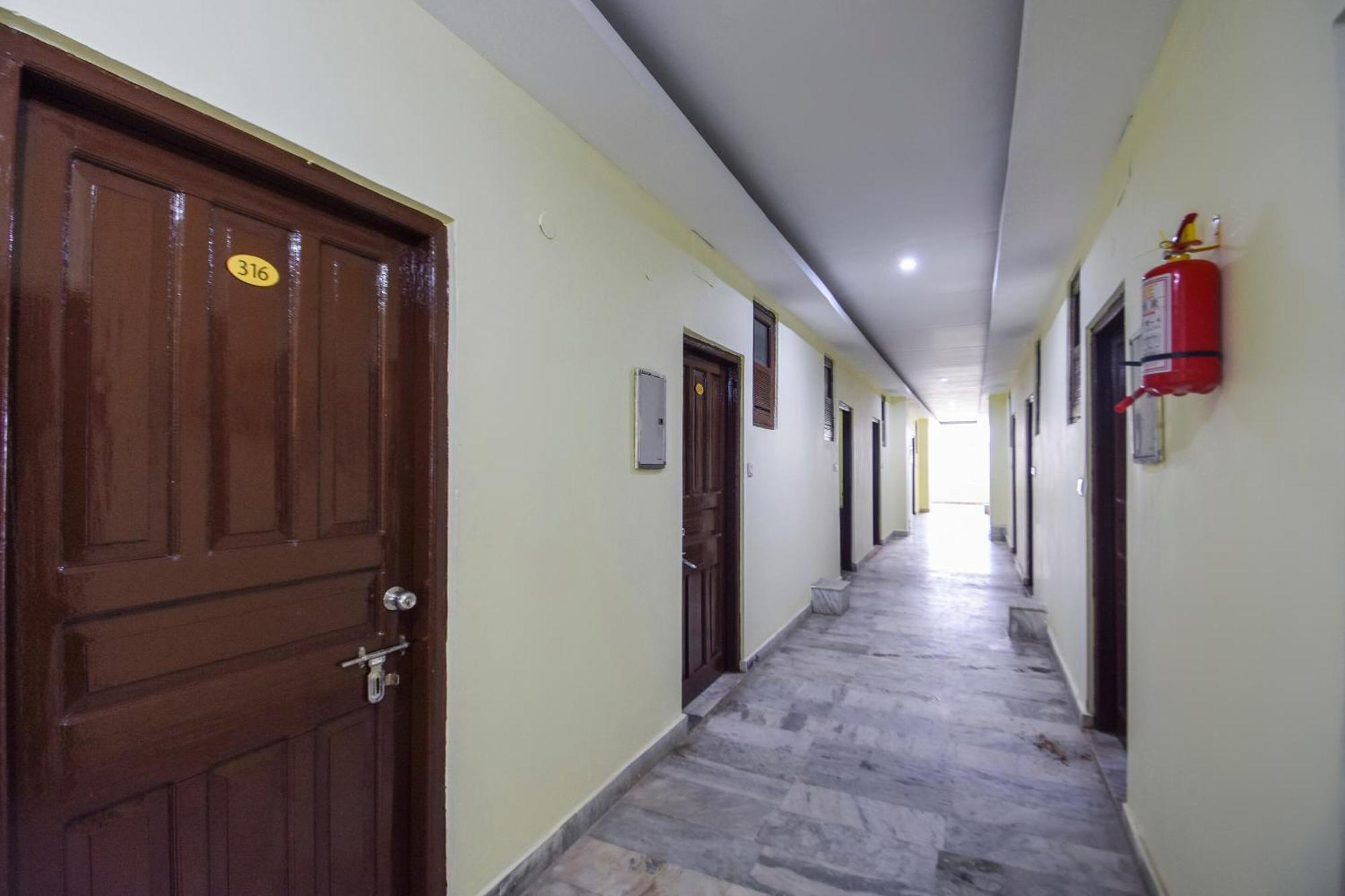 Oyo Flagship Vibes Hotel Nalagarh Экстерьер фото
